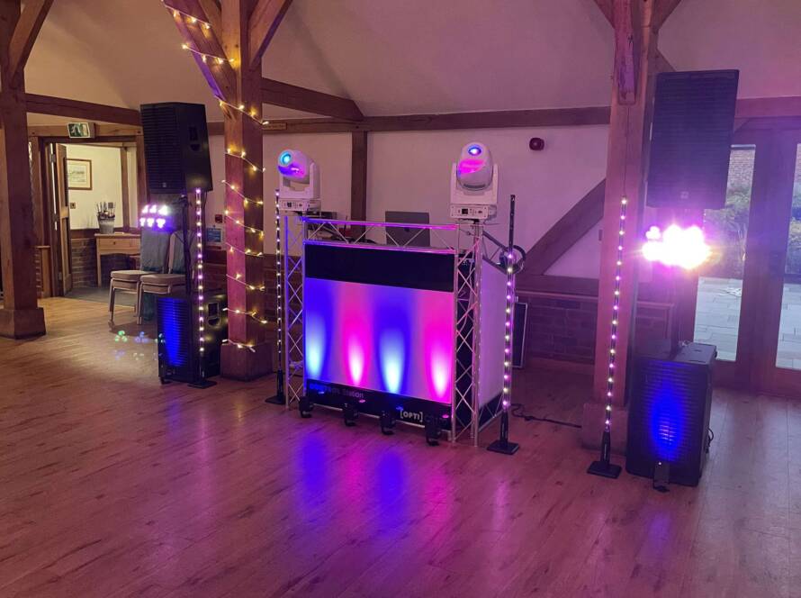 There's DJ's & There's DJ's - Selfie Star - Photobooth Hire Leeds York & Yorkshire