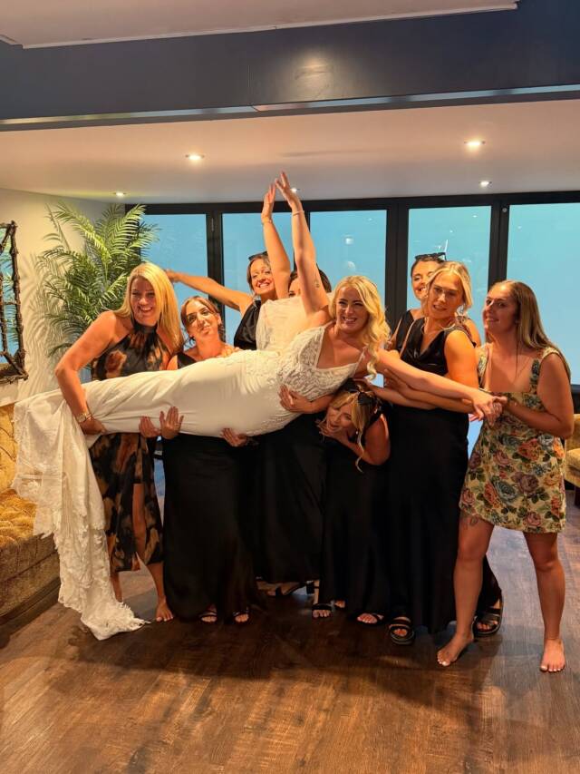 Great to join the new Mr & Mrs Flowers at the beautiful @oaklands_thegrandlodge - the photos are incredible. Great to work with incredible suppliers and a big thank you to @thepinkpizzatruck for looking after our team with a beautiful pizza. #luxuryphotobooth #luxurywedding #bridetobe #bride #weddinginspiration #weddinginspo #weddingideas #weddingentertainment #photoboothhireyorkshire #photoboothhireyork #photoboothhireleeds #photoboothhirenorthyorkshire #barnwedding #vintagewedding #weddingsupplier #weddingplanner #weddingday #wedding